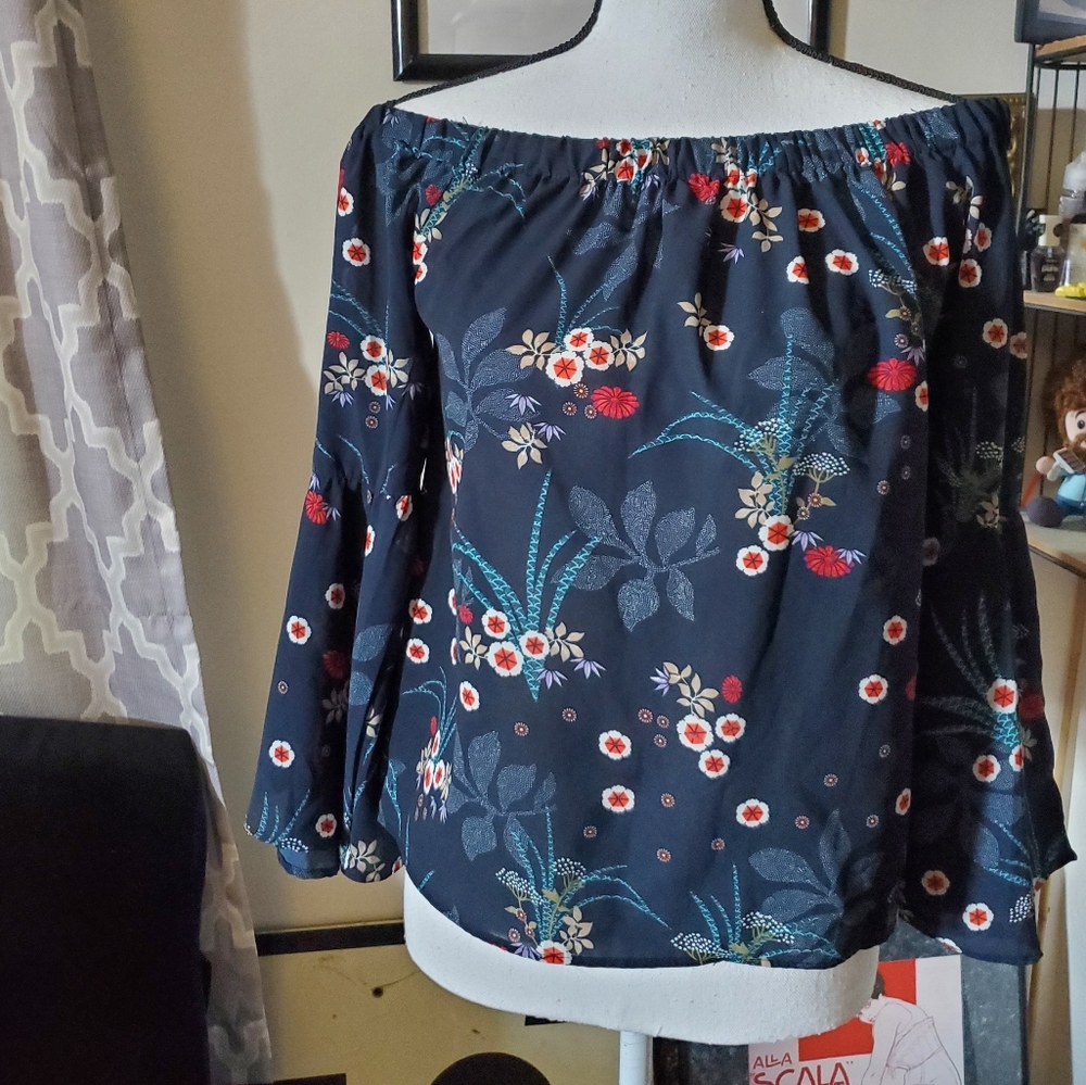 Japna Retro Bell Sleeve Top